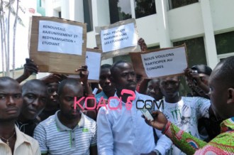 Côte d'Ivoire: Des étudiants militants assiègent la maison du PDCI